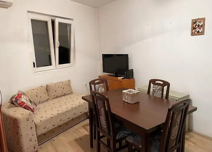 Apartman U Blizini Centra Grada